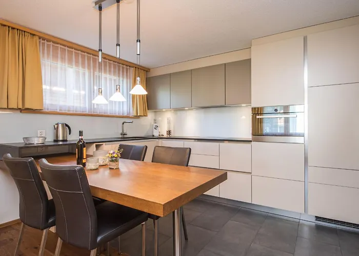 Breithorn - Skiin-skiout By Interhome 公寓